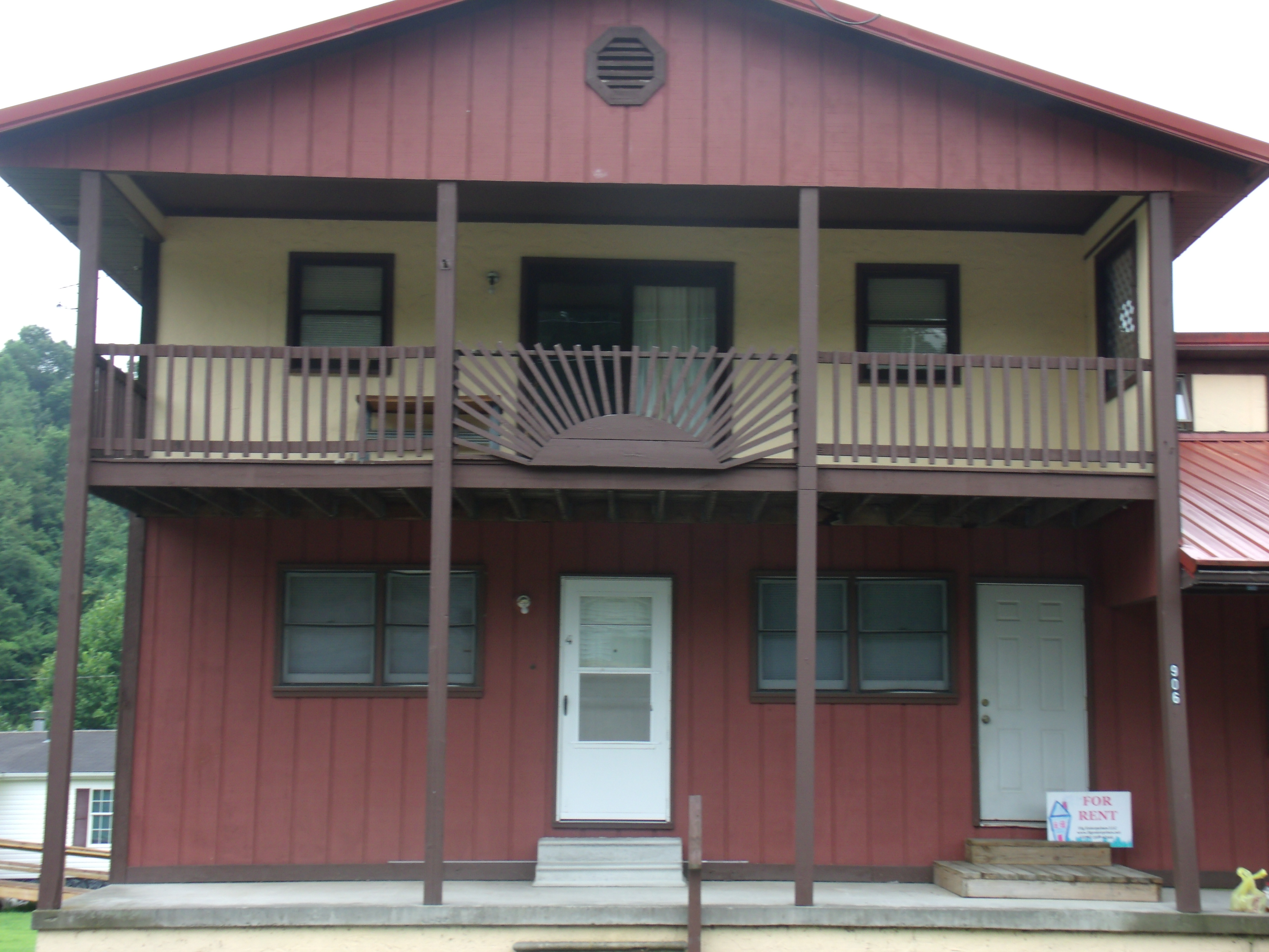 906 E Front St Coeburn (Apt 4)